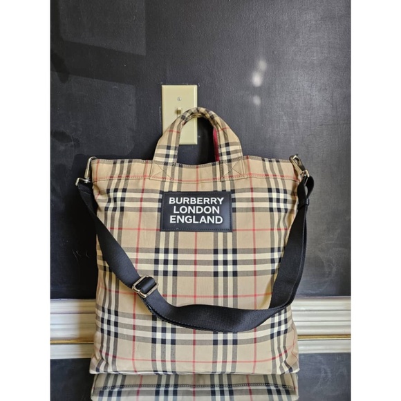 Authentic BURBERRY Artie Vintage Check Tote Bag - Picture 6 of 12